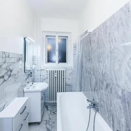 דירה Fairytale Under The Castle - 5 Min City!