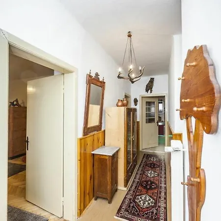 Fairytale Under The Castle - 5 Min City! *