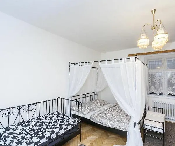 Fairytale Under The Castle - 5 Min City! Διαμέρισμα *